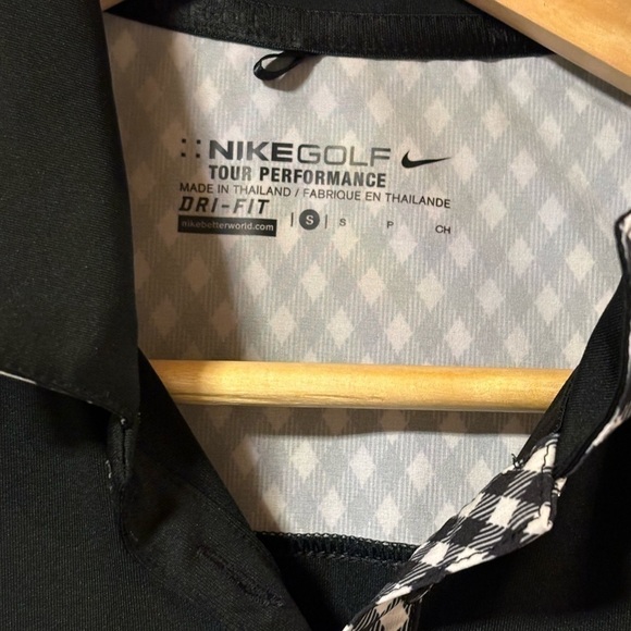 Nike Black and White Gold Tee - Picture 3 of 4